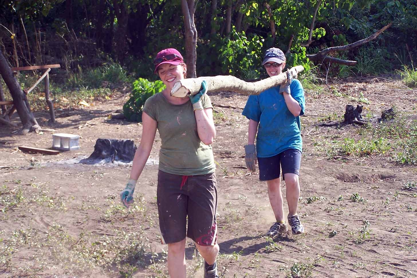 Verge's Contributing Editor, Jessica (left), during her short-term volunteer abroad project. 